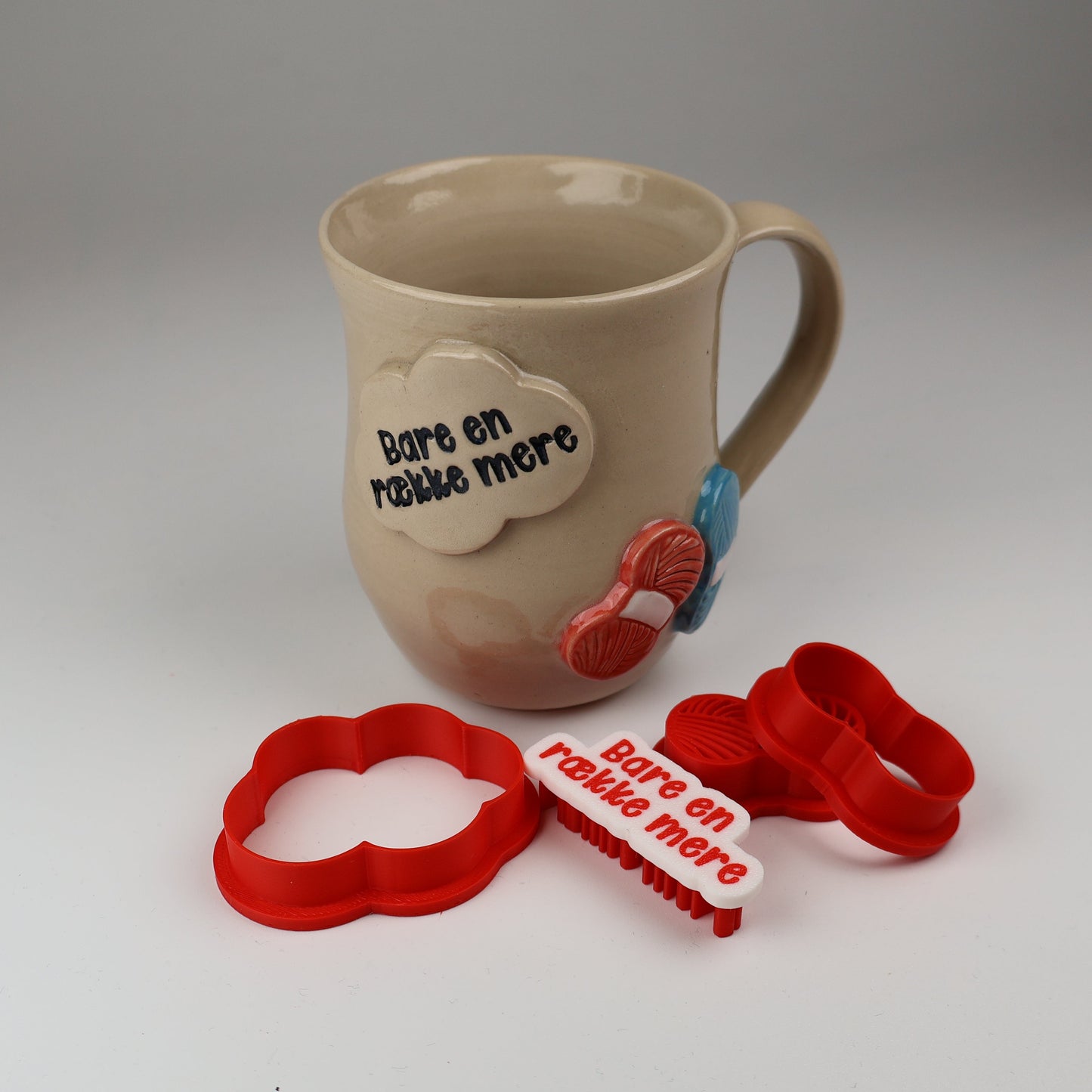 Garnnøgler udstikker med præg