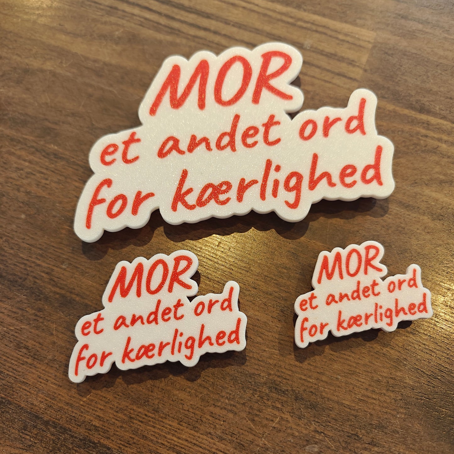 Keramik tekst - MOR et andet ord for kærlighed