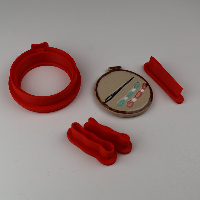 Broderi udstikkersæt med præg